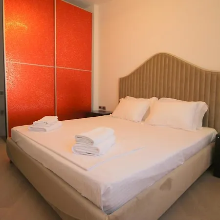 Mateo's Luxury Penthouse * Sarandë