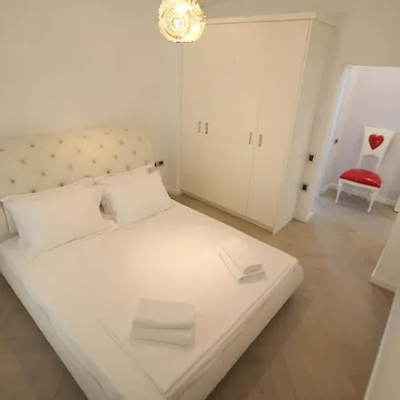 アパート Mateo's Luxury Penthouse