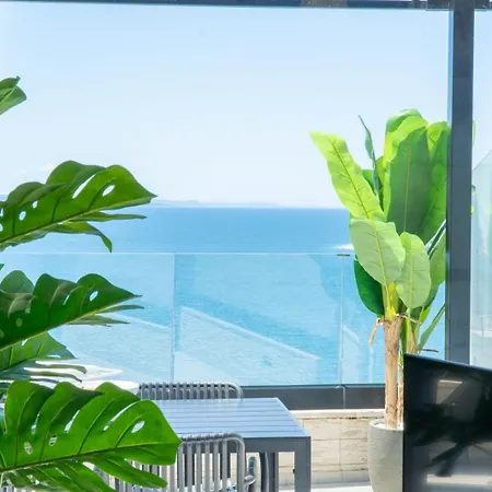 Mateo's Luxury Penthouse アパート Sarandë